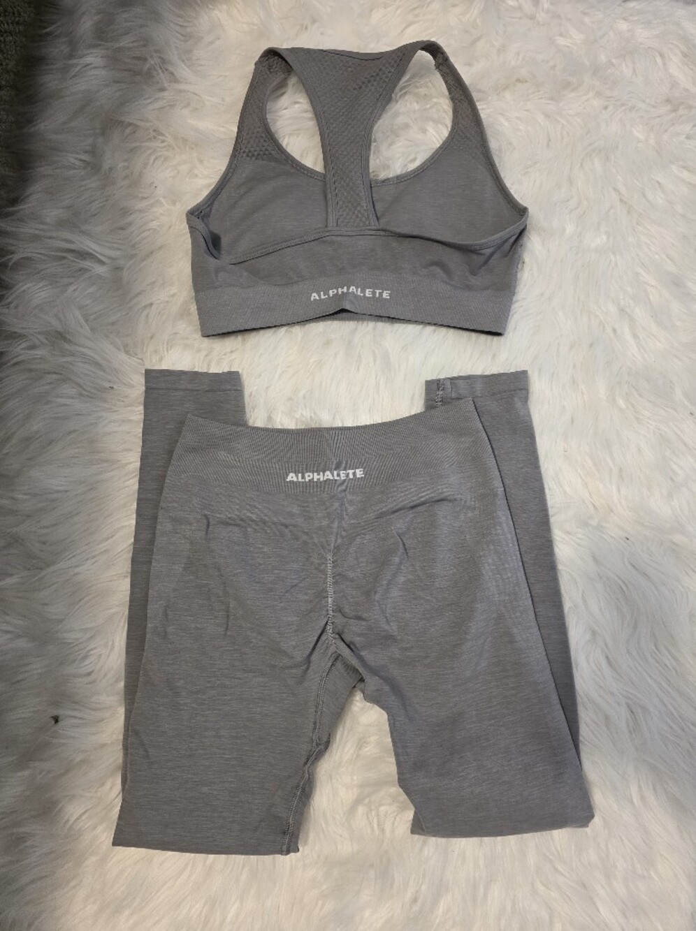 Alphalete Light Grey Seamless Performance Leggings And Sports Bra Set